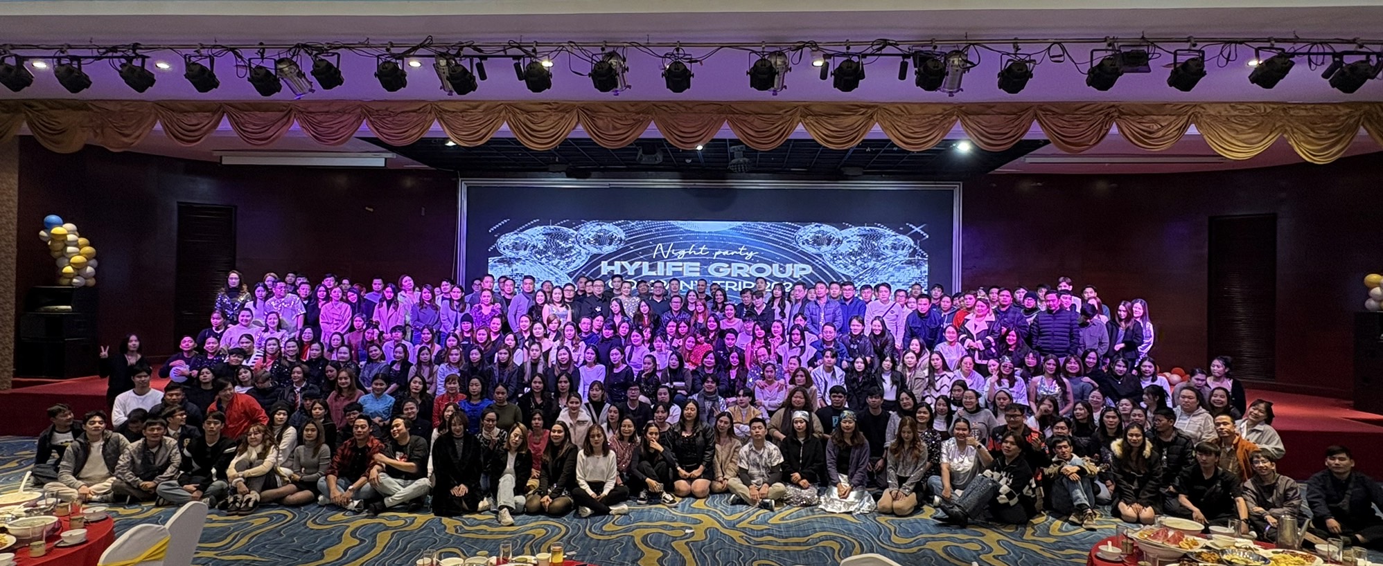กรุ๊ปพาพนักงานท่องเที่ยวคุนหมิง ภูเขาหิมะเจียวจื่อ 270 ท่าน